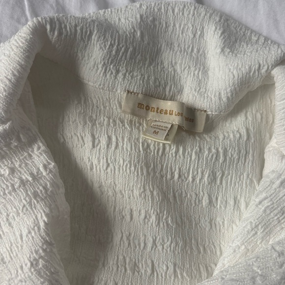 Linen Cropped Button Up - Picture 2 of 3